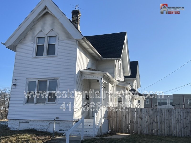 King Park Spacious First Floor with Off Street Parking and Pets Ok! property image