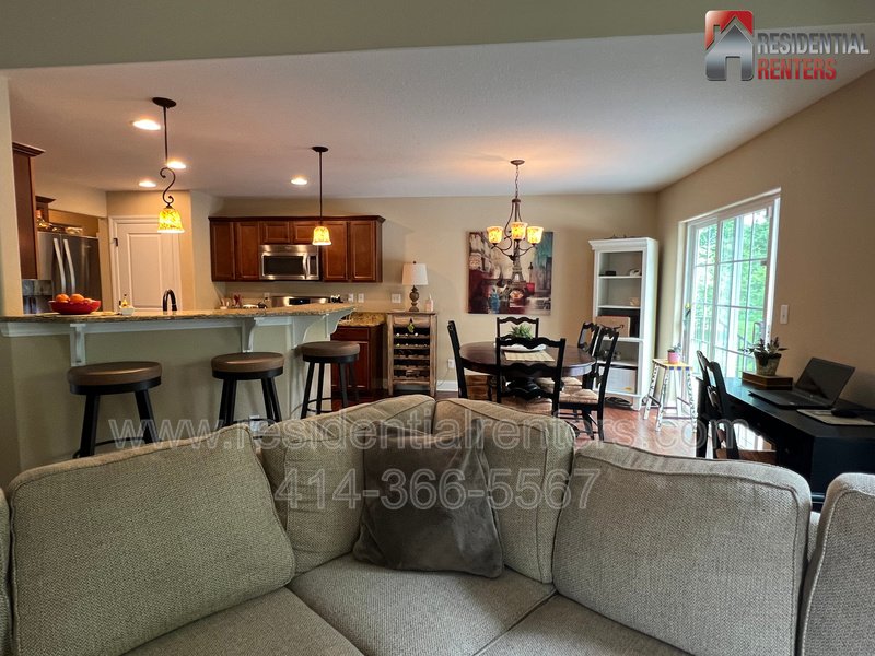 Gorgeous Sussex Single Family Home! Huge Walk Out Basement, 3 Car Garage! property image