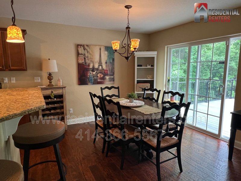 Gorgeous Sussex Single Family Home! Huge Walk Out Basement, 3 Car Garage! property image