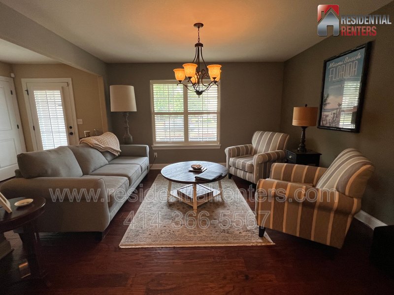 Gorgeous Sussex Single Family Home! Huge Walk Out Basement, 3 Car Garage! property image