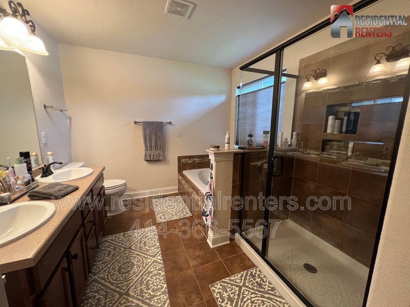 Gorgeous Sussex Single Family Home! Huge Walk Out Basement, 3 Car Garage! property image