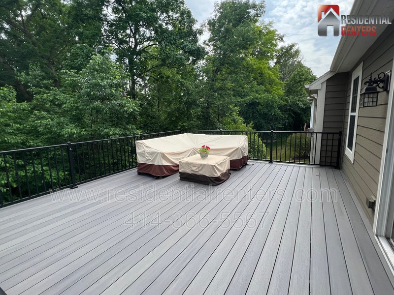 Gorgeous Sussex Single Family Home! Huge Walk Out Basement, 3 Car Garage! property image