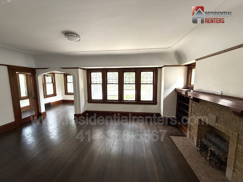 2 Bedroom Lower Unit with Hardwood Floors, New Appliances, and Pets are welcome! property image