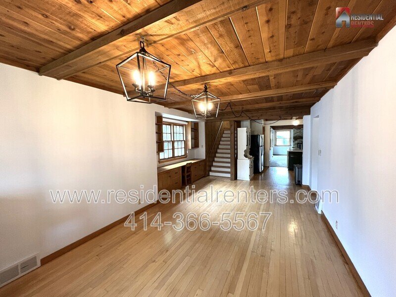 Exclusive Whitefish Bay Single Family, Rare Rental Opportunity, Fenced Yard, Garage Parking, Pet Friendly property image