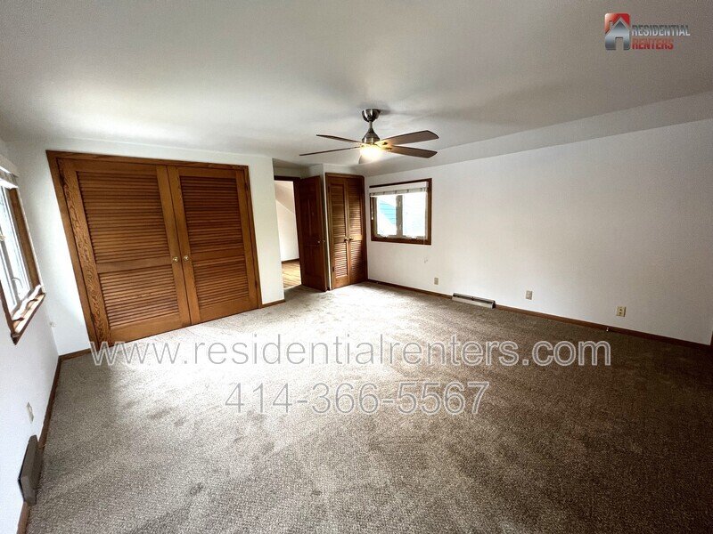Exclusive Whitefish Bay Single Family, Rare Rental Opportunity, Fenced Yard, Garage Parking, Pet Friendly property image