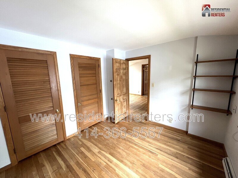 Exclusive Whitefish Bay Single Family, Rare Rental Opportunity, Fenced Yard, Garage Parking, Pet Friendly property image
