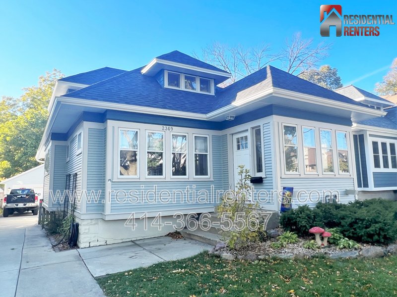 Two-Story Tosa Single Family, Updated Kitchen & Bath, Garage Parking, Great Location!Two-Story Tosa Single Family, Updated Kitchen & Bath, Garage Parking, Great Location! property image