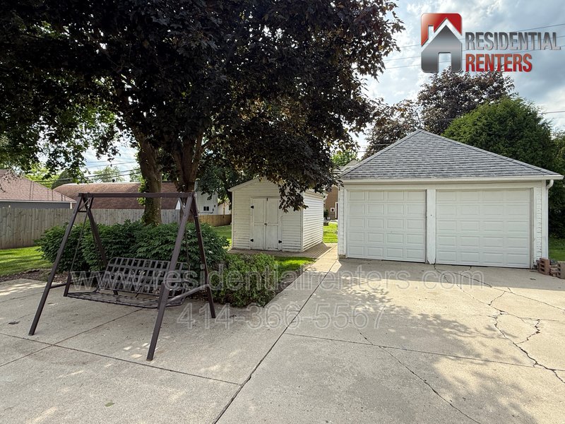 Historic 1900s Single Family Home, Gorgeous HWFs, Garage Parking, Great Location,Move in Ready! property image