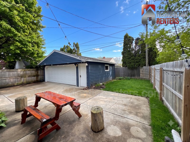Exclusive Whitefish Bay Single Family, Rare Rental Opportunity, Fenced Yard, Garage Parking, Pet Friendly property image