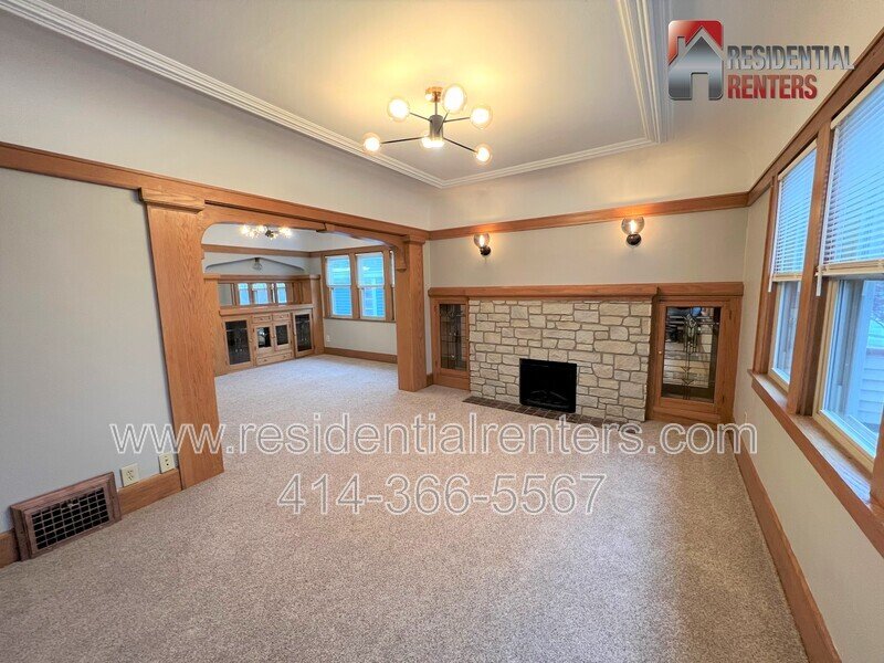 Charming Bayview Upper, Humboldt Park, Chill On the Hill, Garage Parking! property image