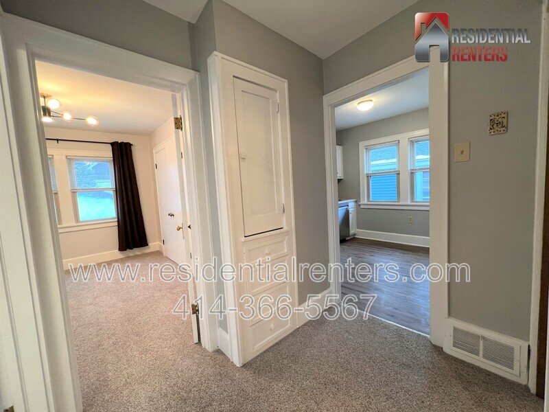 Charming Bayview Upper, Humboldt Park, Chill On the Hill, Garage Parking! property image
