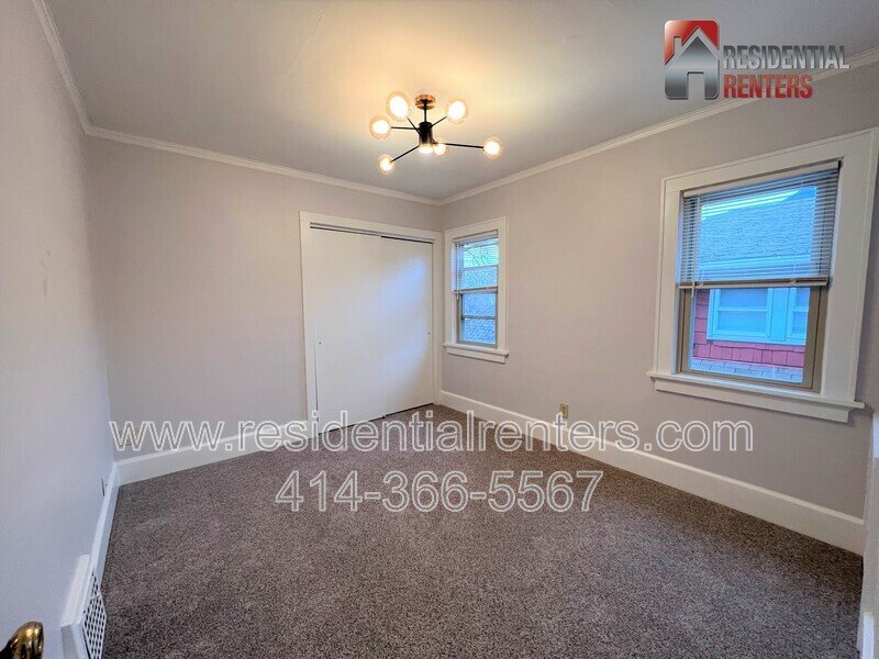 Charming Bayview Upper, Humboldt Park, Chill On the Hill, Garage Parking! property image