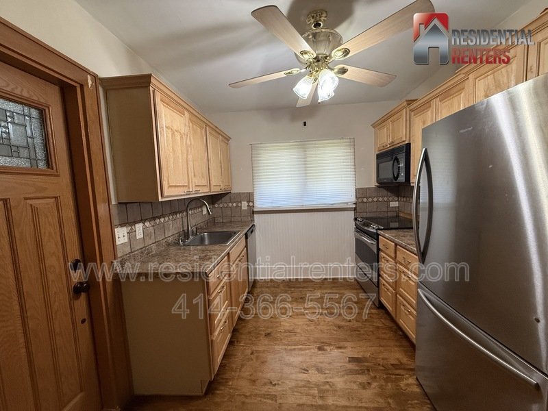 Charming Bayview Lower, Humboldt Park, Chill On the Hill, Garage Parking! property image