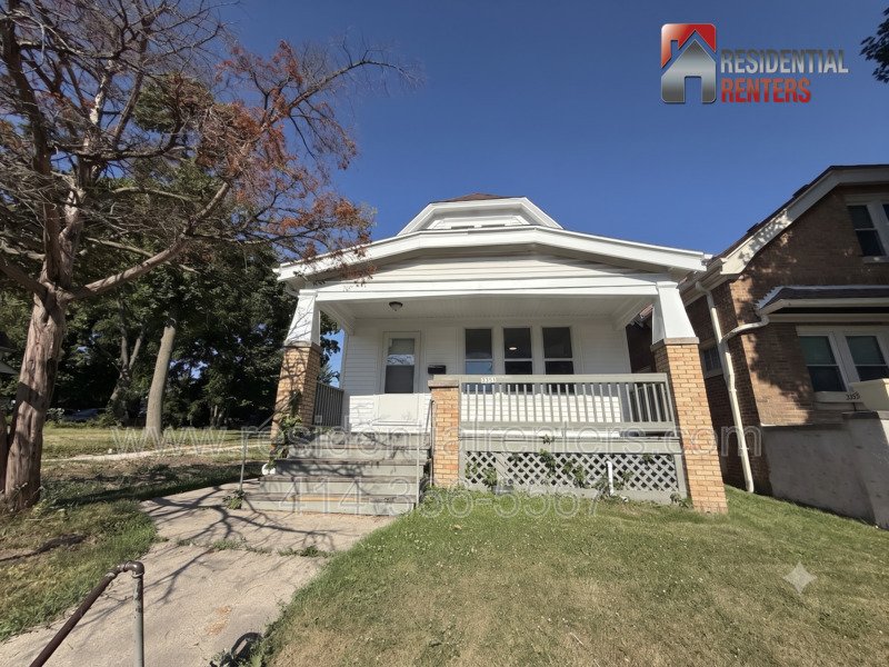 Harambee Neighborhood 3BR Lower Duplex, Just Renovated, Hardwood Flooring Throughout, Pet Friendly! property image