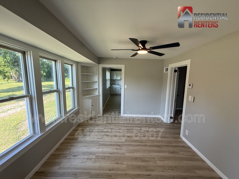 Harambee Neighborhood 3BR Lower Duplex, Just Renovated, Hardwood Flooring Throughout, Pet Friendly! property image