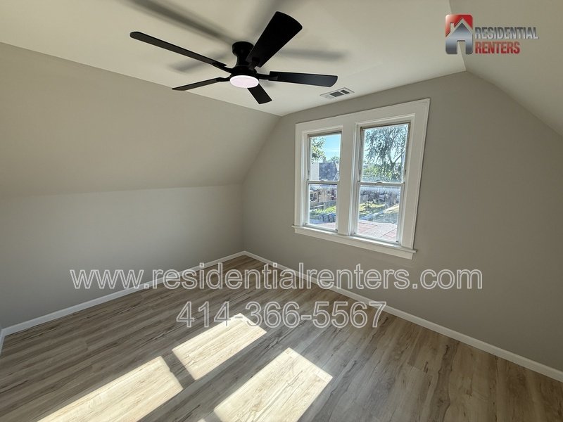 Harambee Neighborhood 3BR Upper Duplex, Just Renovated, Hardwood Flooring Throughout, Pet Friendly! property image