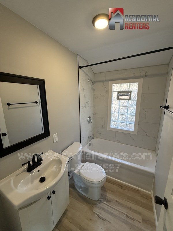 Harambee Neighborhood 3BR Upper Duplex, Just Renovated, Hardwood Flooring Throughout, Pet Friendly! property image