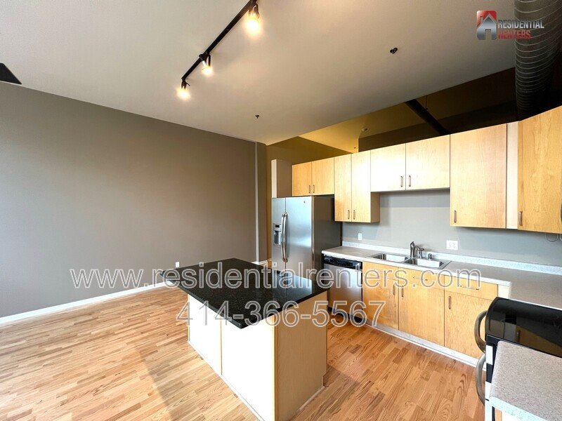 Exposed Cream City Brick, Spectacular Brewers Hill Location, Off Street Parking, Pet Friendly! property image