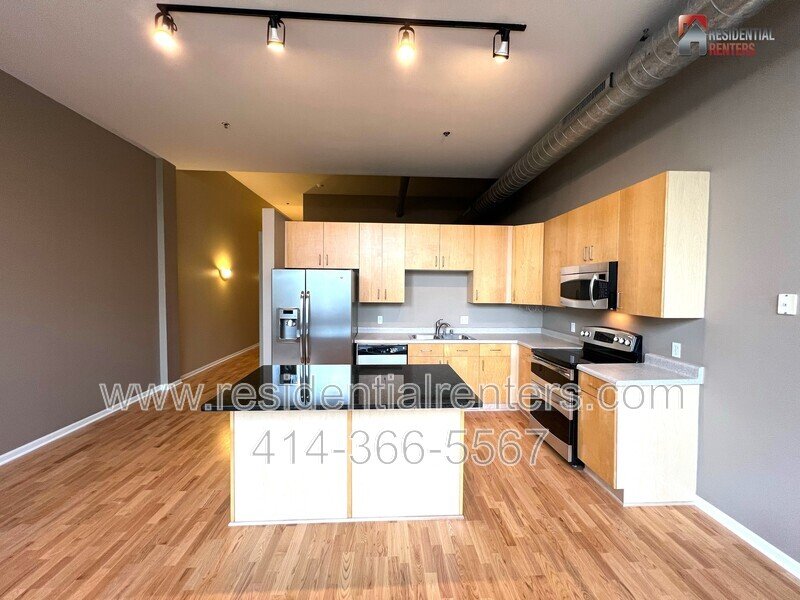 Exposed Cream City Brick, Spectacular Brewers Hill Location, Off Street Parking, Pet Friendly! property image