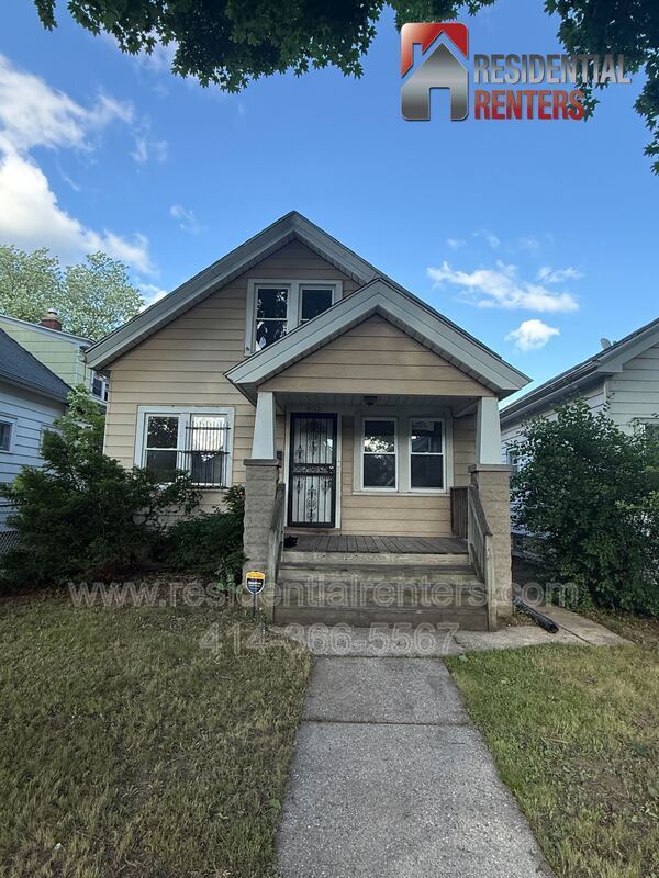 Spacious 3BR Single-Family Home in Old North Milwaukee – Great Location! property image