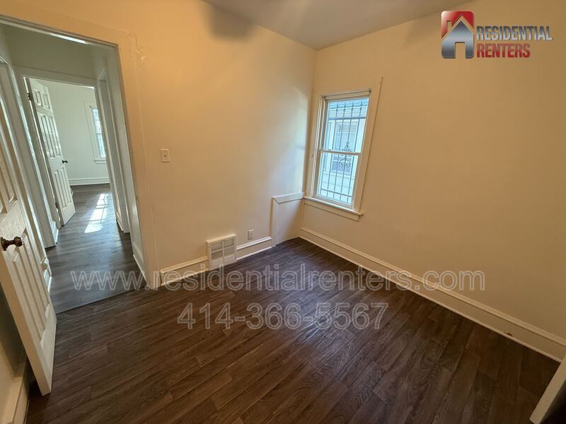 Spacious 3BR Single-Family Home in Old North Milwaukee – Great Location! property image