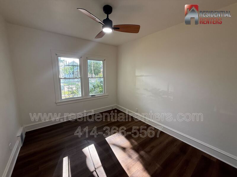 Spacious 3BR Single-Family Home in Old North Milwaukee – Great Location! property image
