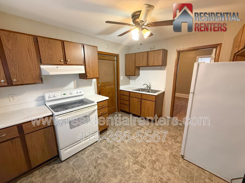 Six Points 2BD - Duplex, Hardwood Flooring Throughout, Pet Friendly! property image