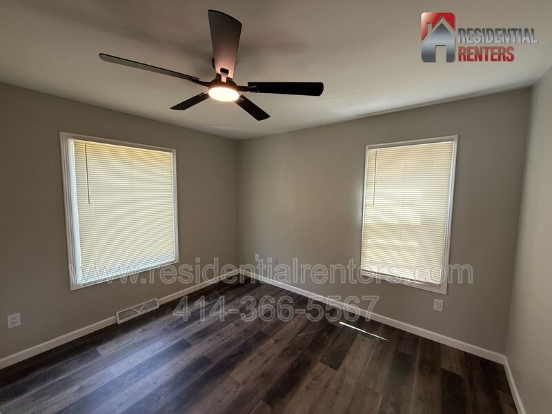 Spacious 3BR Home Near McGovern Park – Updated Interior, Large Yard & Convenient Location property image