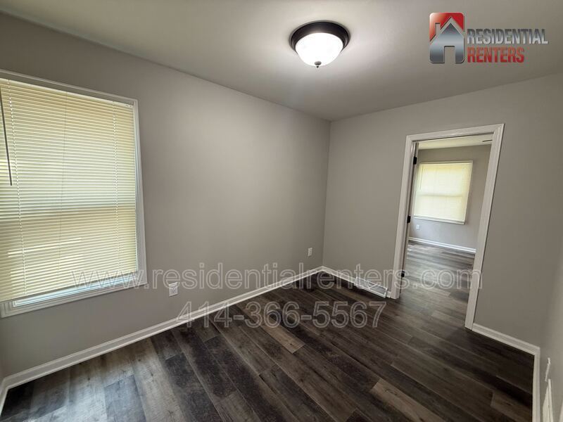 Spacious 3BR Home Near McGovern Park – Updated Interior, Large Yard & Convenient Location property image