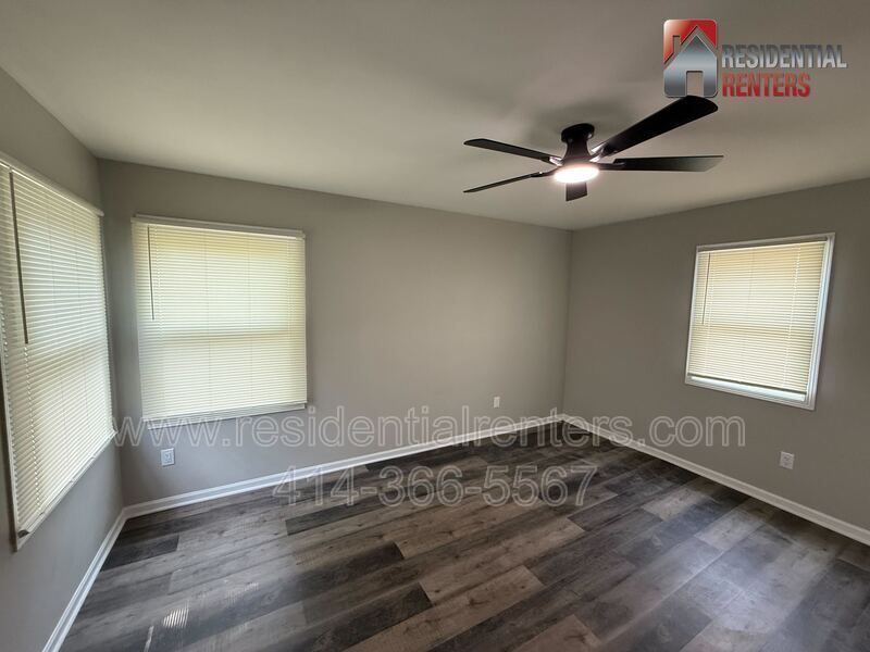 Spacious 3BR Home Near McGovern Park – Updated Interior, Large Yard & Convenient Location property image