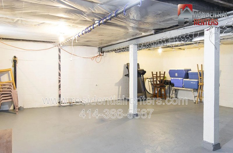 Spacious 4-Bedroom Home with Garage, Off-Street Parking & On-Site Laundry property image