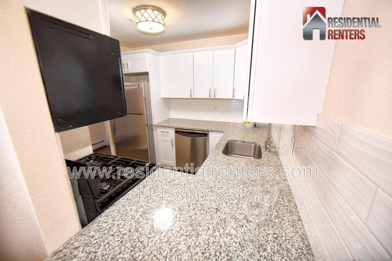 Spacious 2-Bedroom Condo with River Views, Pool & Heated Garage. Great Location! property image
