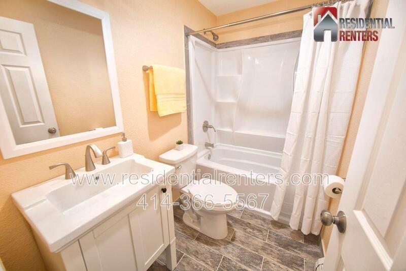 Spacious 2-Bedroom Condo with River Views, Pool & Heated Garage. Great Location! property image
