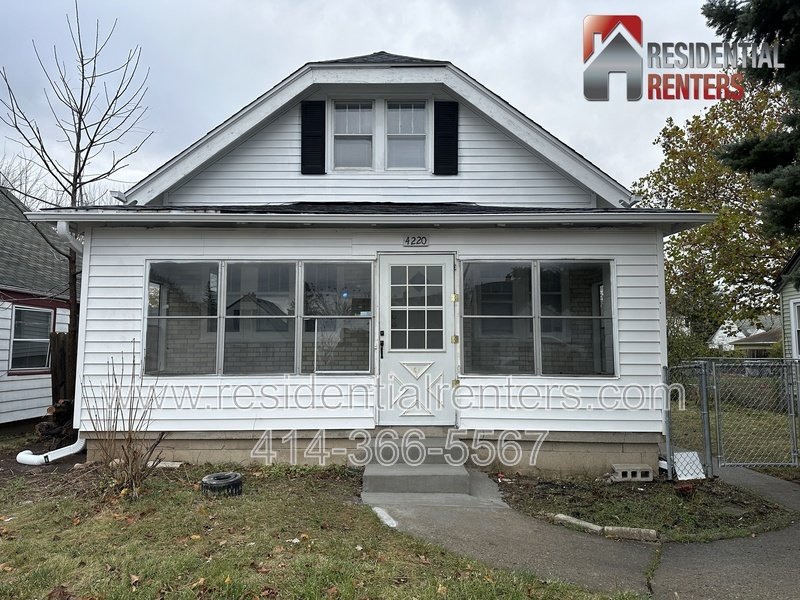 Sherman Blvd 3BR House, Just Renovated, Hardwood Flooring Throughout, Pet Friendly! property image
