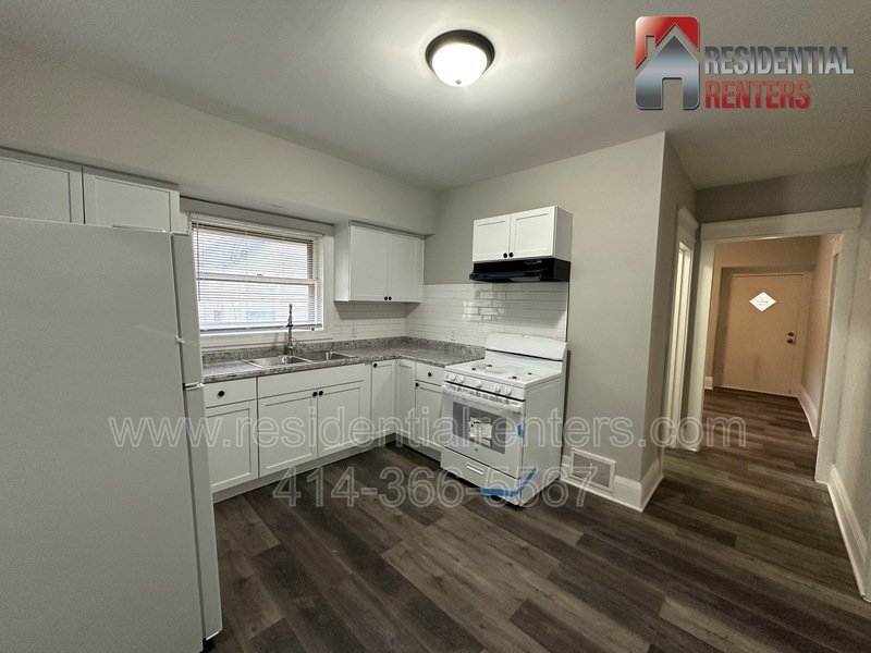 Sherman Blvd 3BR House, Just Renovated, Hardwood Flooring Throughout, Pet Friendly! property image