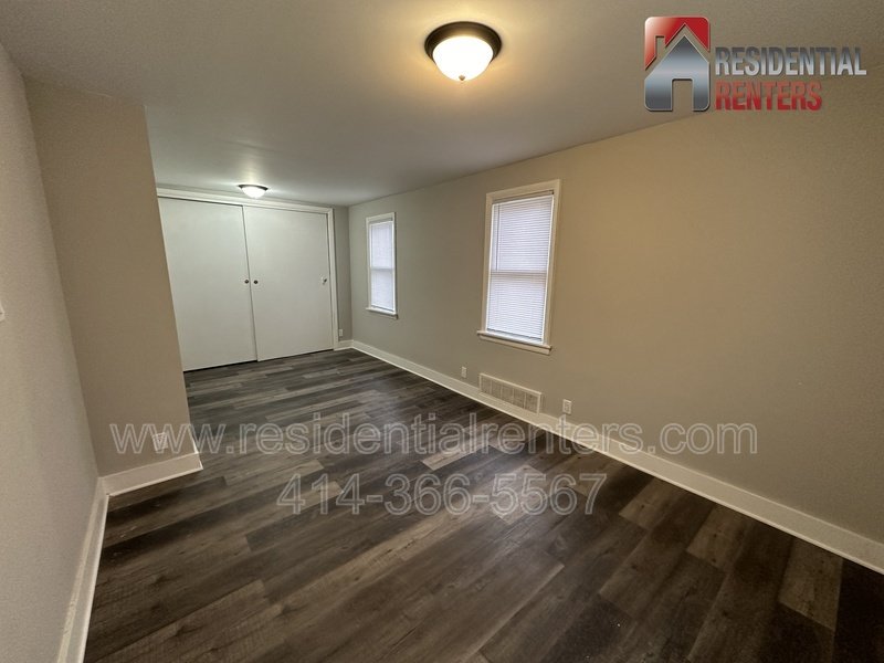Sherman Blvd 3BR House, Just Renovated, Hardwood Flooring Throughout, Pet Friendly! property image