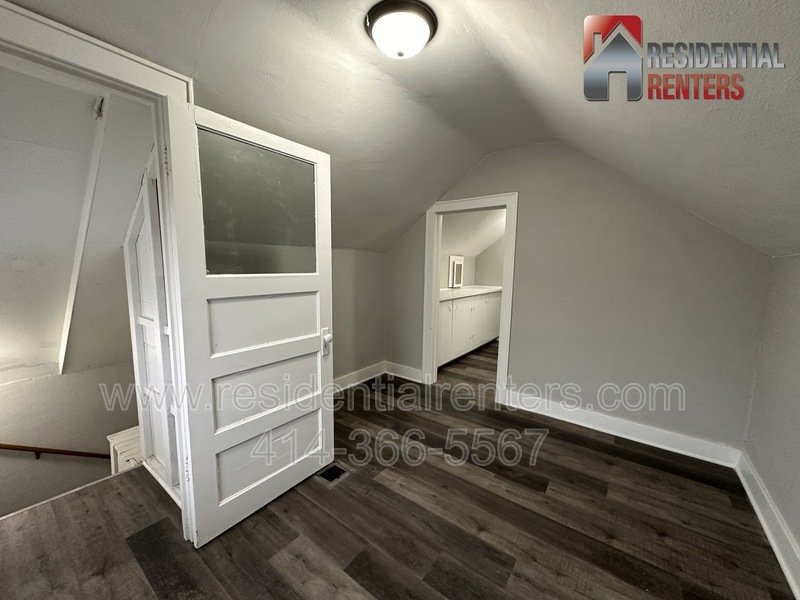 Sherman Blvd 3BR House, Just Renovated, Hardwood Flooring Throughout, Pet Friendly! property image