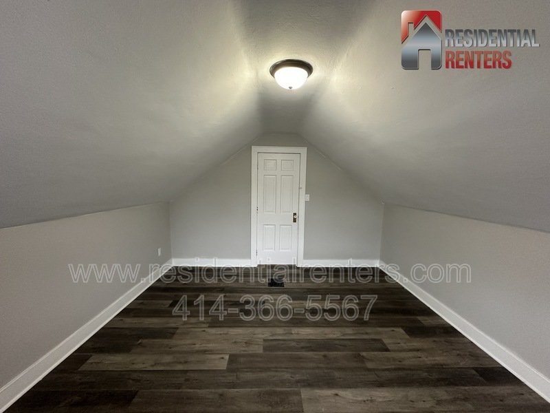 Sherman Blvd 3BR House, Just Renovated, Hardwood Flooring Throughout, Pet Friendly! property image