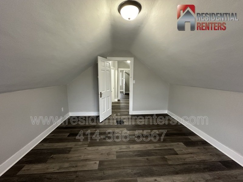 Sherman Blvd 3BR House, Just Renovated, Hardwood Flooring Throughout, Pet Friendly! property image