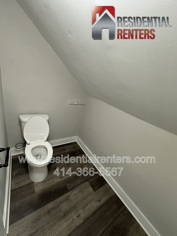 Sherman Blvd 3BR House, Just Renovated, Hardwood Flooring Throughout, Pet Friendly! property image