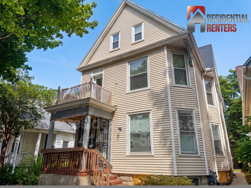 Riverwest 3BR Upper Duplex, Private Balcony, Yard & 2 Off-Street Parking Spaces! property image