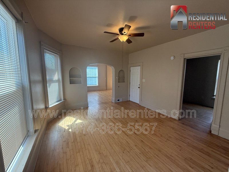 Riverwest 3BR Upper Duplex, Private Balcony, Yard & 2 Off-Street Parking Spaces! property image