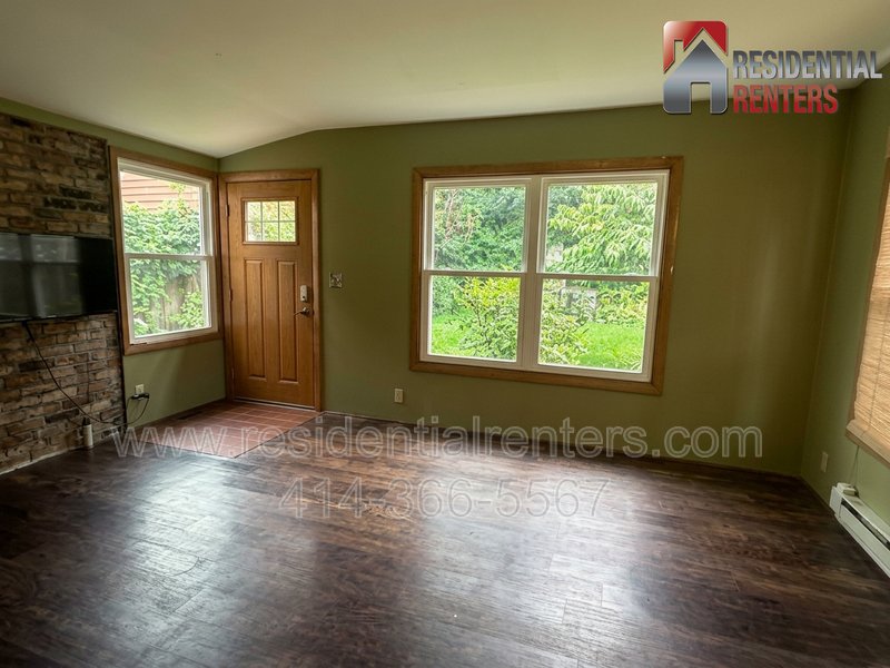 Bay View Charmer, 3BR Home, Finished Rec Room, Fenced Yard & 2-Car Garage! property image