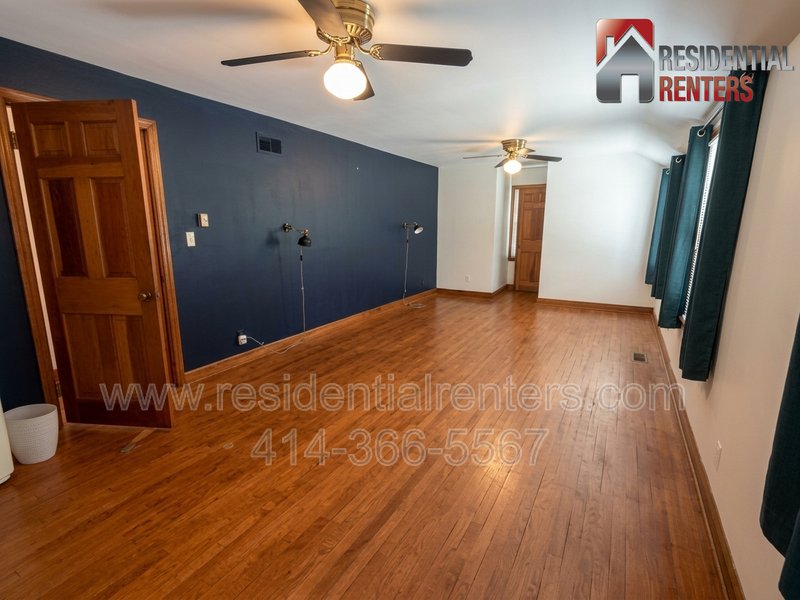 Bay View Charmer, 3BR Home, Finished Rec Room, Fenced Yard & 2-Car Garage! property image