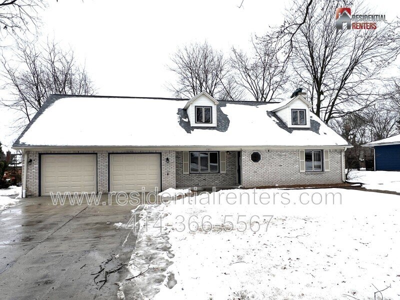 Beautifully Remodled Single Family Home, Garage Parking, Finished Basement, 2Baths property image