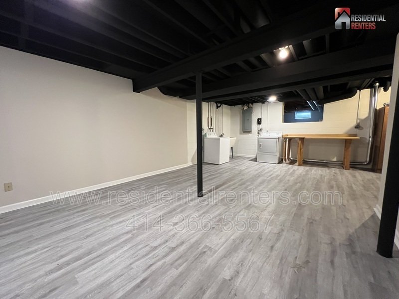 Beautifully Remodled Single Family Home, Garage Parking, Finished Basement, 2Baths property image