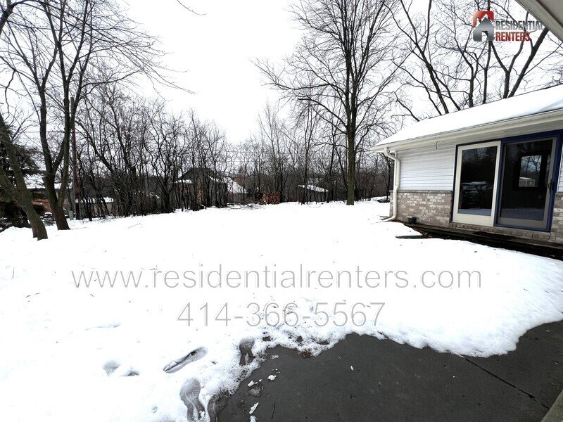 Beautifully Remodled Single Family Home, Garage Parking, Finished Basement, 2Baths property image