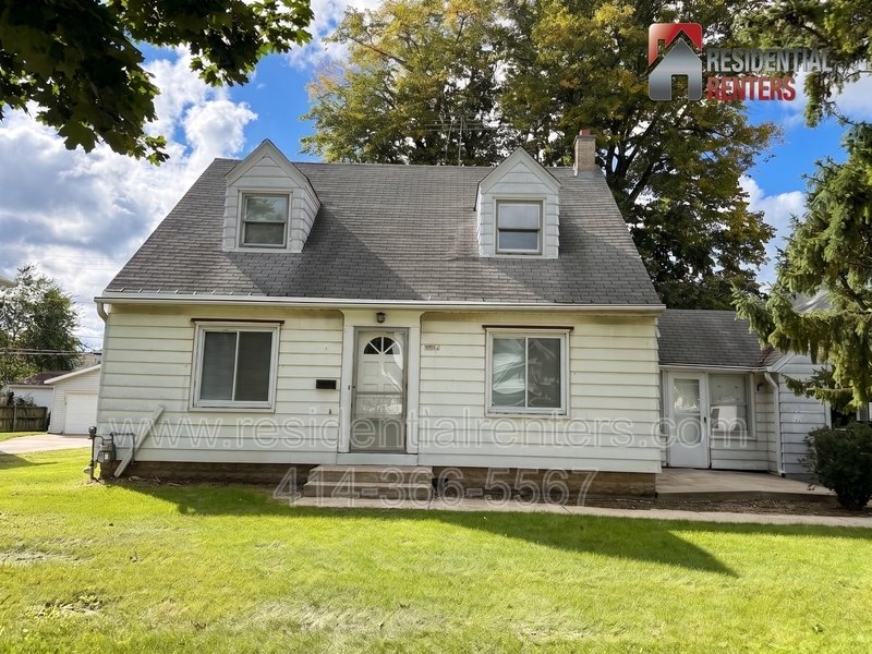 Charming fully updated single family home in Butler featuring a modern kitchen with stainless steel appliances, stylish finishes, and spacious living areas. property image