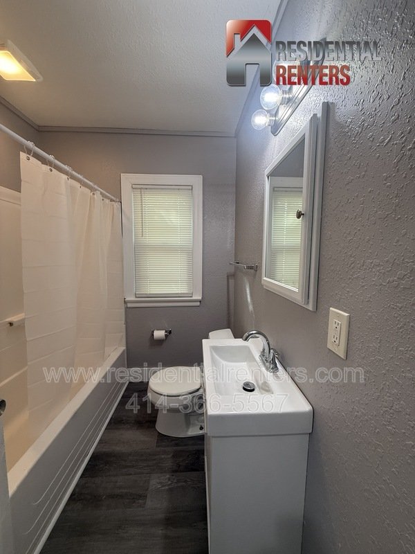 Charming fully updated single family home in Butler featuring a modern kitchen with stainless steel appliances, stylish finishes, and spacious living areas. property image