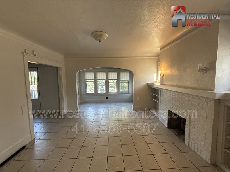 Spacious Upper Floor Duplex, Saint Joseph Neighborhood, Pet Friendly! property image